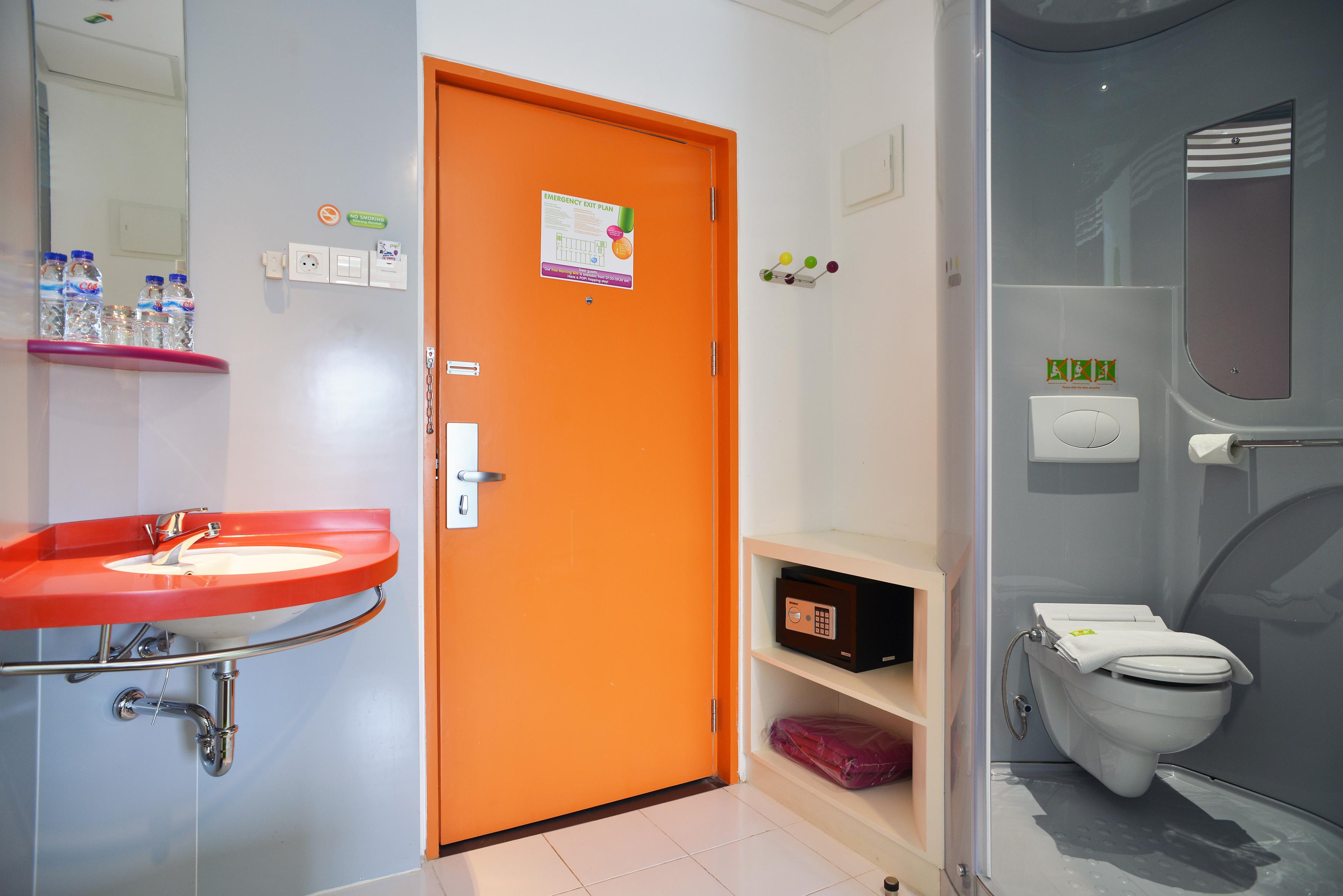 Pop! Hotel Kemang Jakarta Ngoại thất bức ảnh