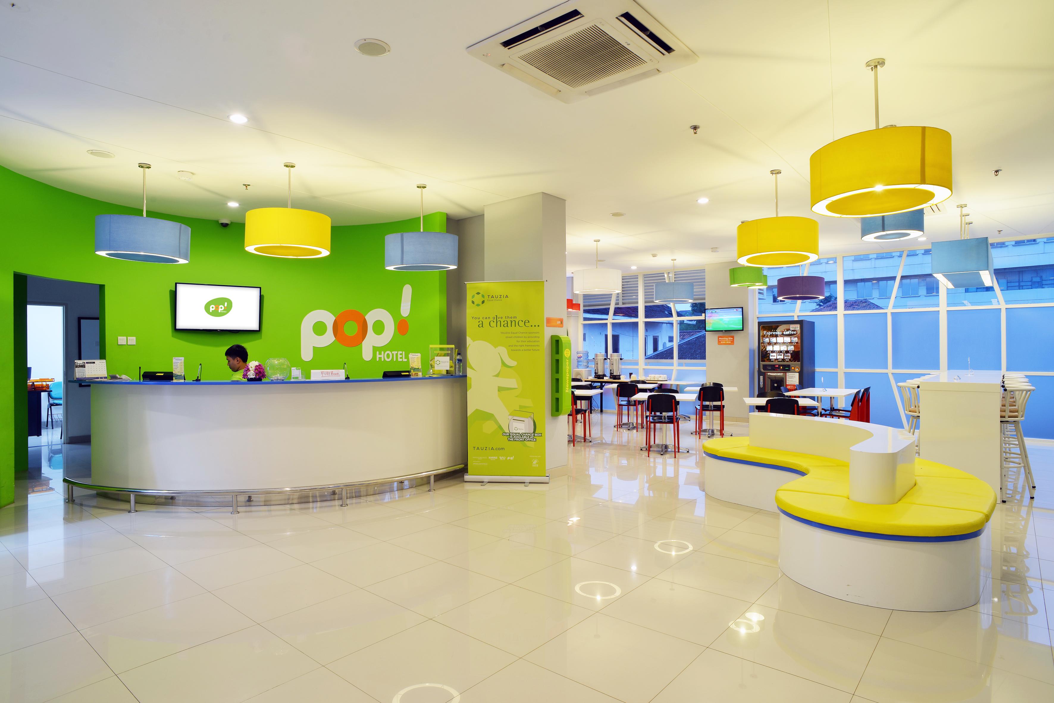 Pop! Hotel Kemang Jakarta Ngoại thất bức ảnh