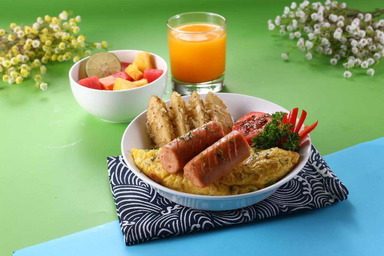 Pop! Hotel Kemang Jakarta Ngoại thất bức ảnh