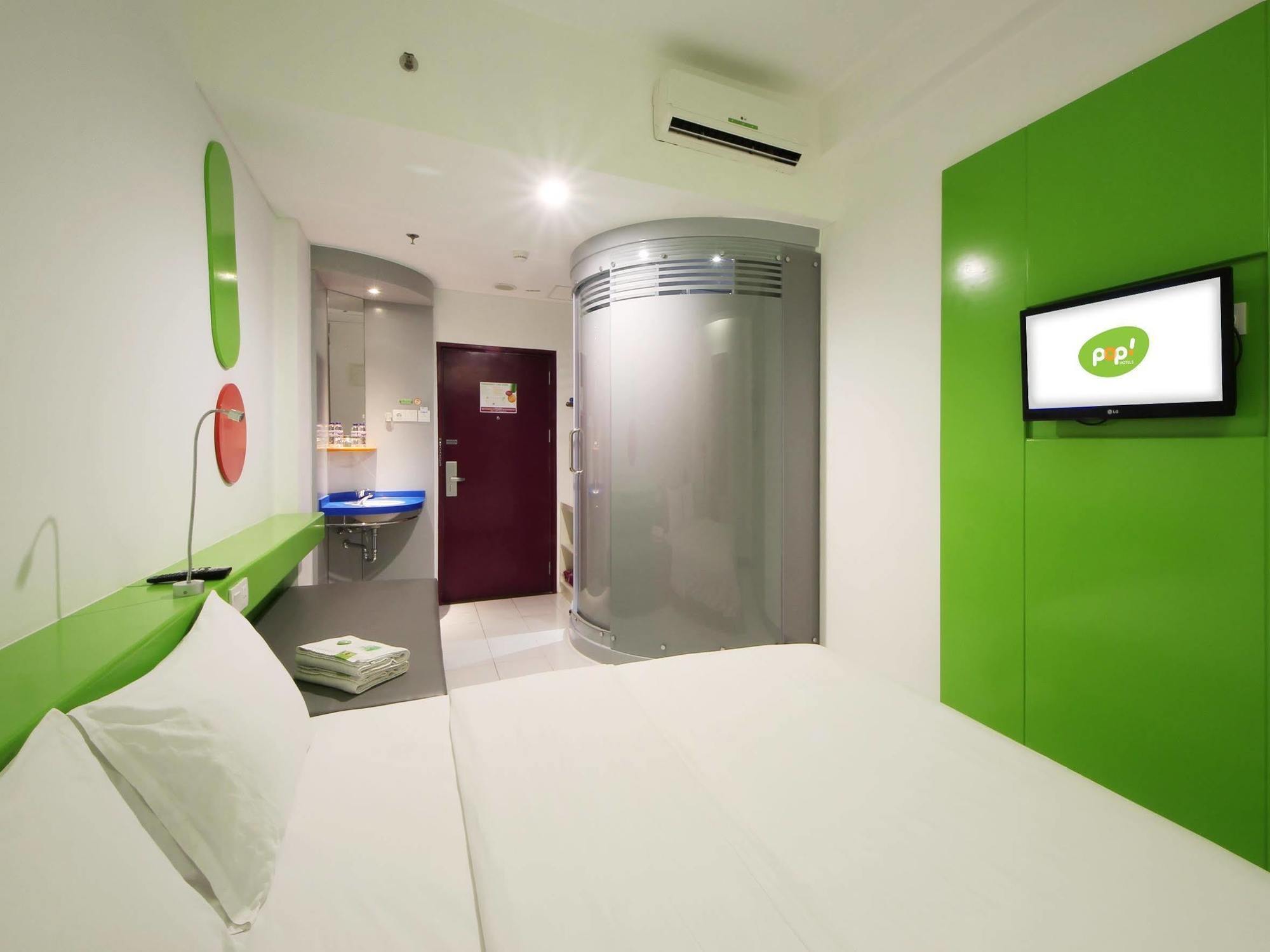 Pop! Hotel Kemang Jakarta Ngoại thất bức ảnh